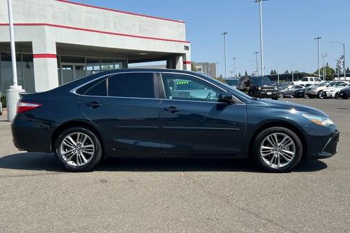 Cosmic Gray Mica 2017 Toyota Camry SE