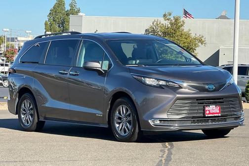 Predawn Gray Mica 2021 Toyota Sienna XLE 8 Passenger
