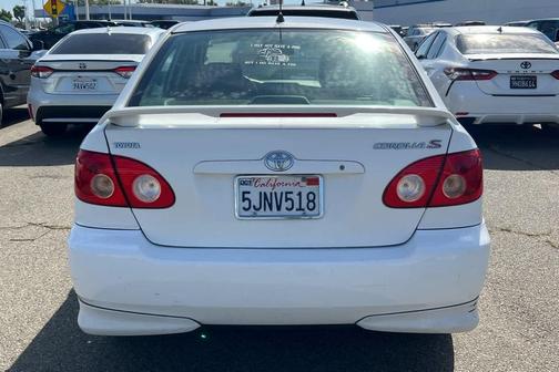 Super White 2005 Toyota Corolla S