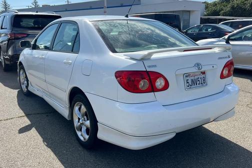 Super White 2005 Toyota Corolla S