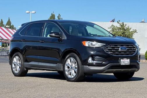 Agate Black Metallic 2021 Ford Edge Titanium