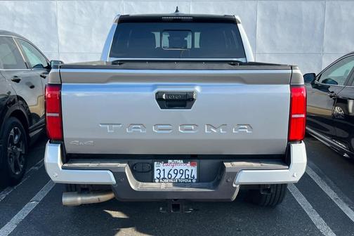 2025 Toyota Tacoma SR5