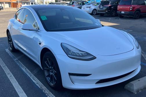 Pearl White Multi-Coat 2018 Tesla Model 3 Long Range