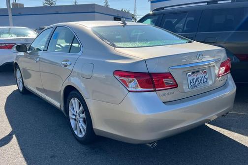 Satin Cashmere Metallic 2010 Lexus ES 350 Base