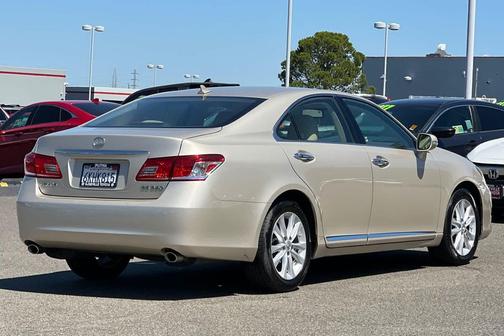 Satin Cashmere Metallic 2010 Lexus ES 350 Base