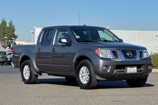 Gun Metallic 2017 Nissan Frontier SV