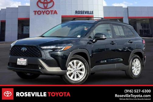 2024 Toyota Corolla Cross LE