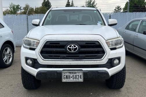 2016 Toyota Tacoma SR5
