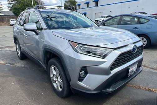 Silver Sky Metallic 2021 Toyota RAV4 Hybrid XLE