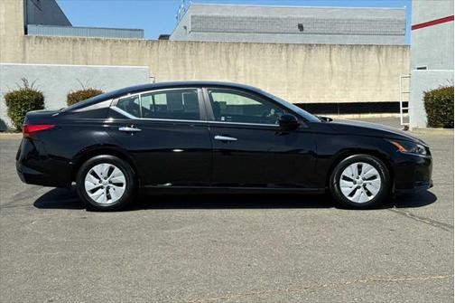 2023 Nissan Altima S FWD
