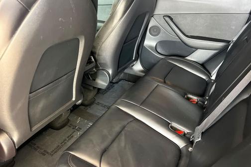 2022 Tesla Model Y Performance Dual Motor All-Wheel Drive