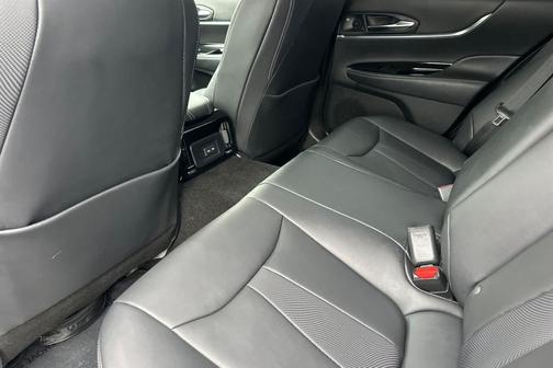 2023 Toyota Mirai Base