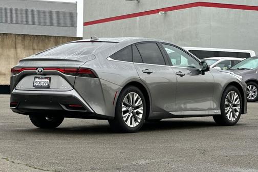 2023 Toyota Mirai Base
