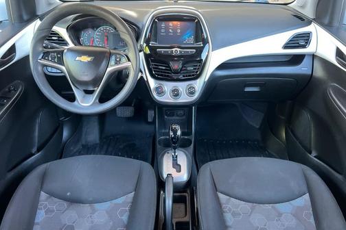 Summit White 2017 Chevrolet Spark 1LT