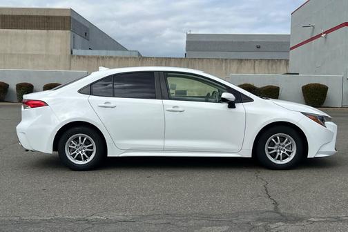 Super White 2021 Toyota Corolla LE