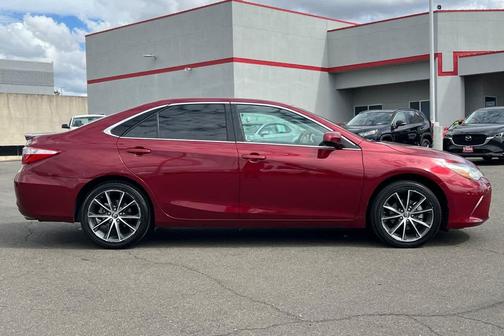 2017 Toyota Camry XSE