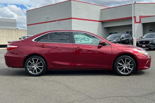2017 Toyota Camry XSE