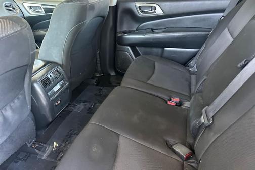 2020 Nissan Pathfinder S 2WD