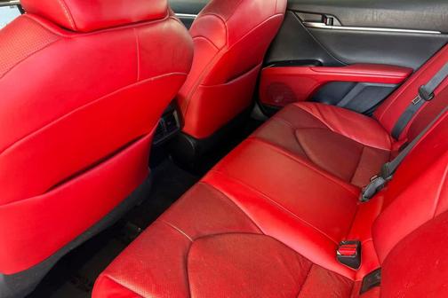 Midnight Black Metallic 2020 Toyota Camry XSE