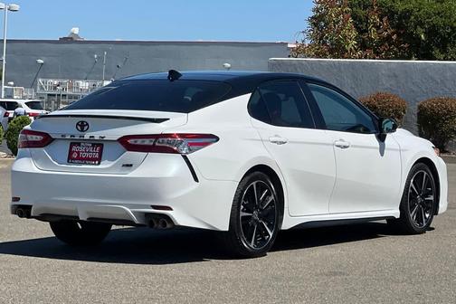 Midnight Black Metallic 2020 Toyota Camry XSE