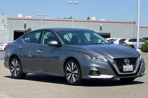 Gun Metallic 2019 Nissan Altima 2.5 SL