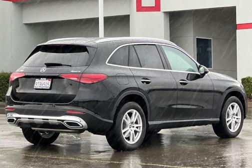2025 Mercedes-Benz GLC 300 4MATIC