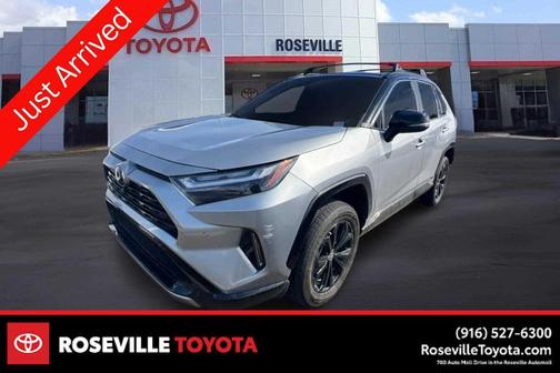 2022 Toyota RAV4 Hybrid SE