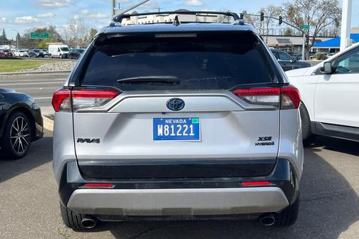 2022 Toyota RAV4 Hybrid SE