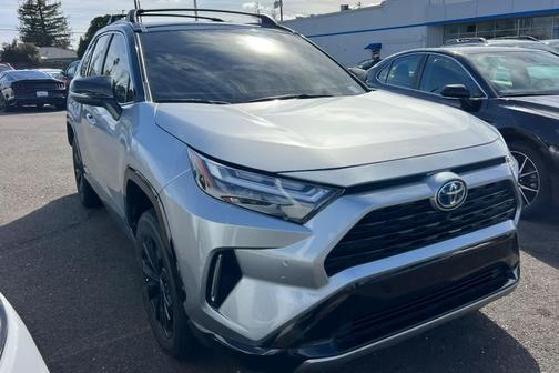 2022 Toyota RAV4 Hybrid SE