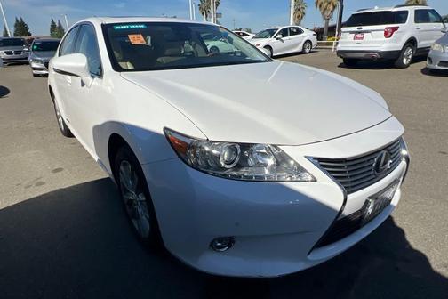 2015 Lexus ES 300h Base