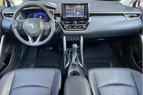 2022 Toyota Corolla Cross XLE