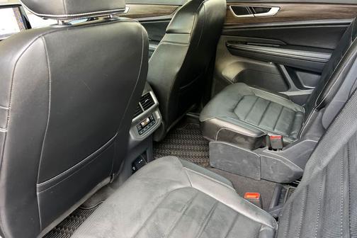 2024 Volkswagen Atlas 2.0T SEL