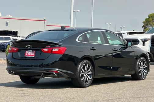 Mosaic Black Metallic 2020 Chevrolet Malibu FWD RS