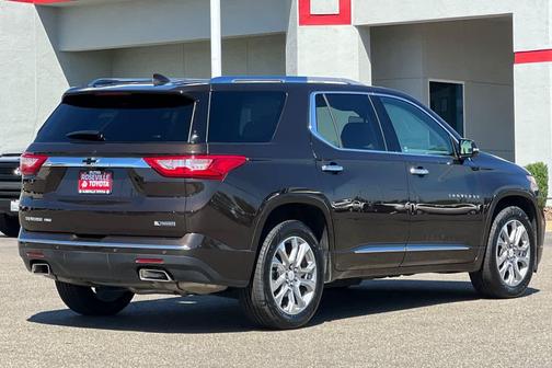 Sable Brown Metallic 2018 Chevrolet Traverse Premier