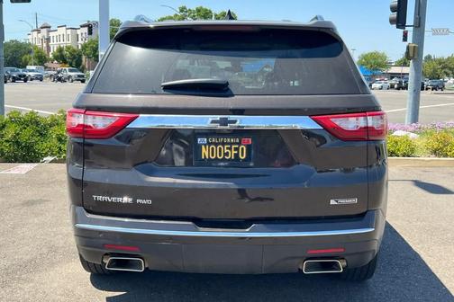 Sable Brown Metallic 2018 Chevrolet Traverse Premier