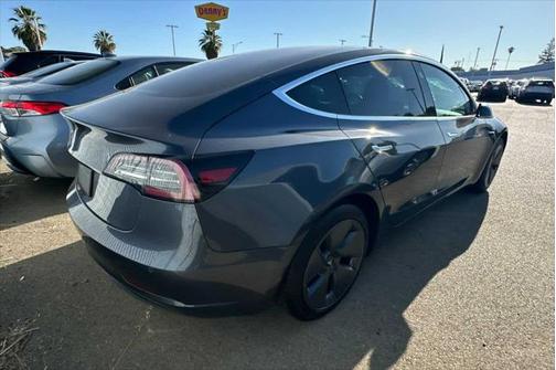 2019 Tesla Model 3 Standard Range