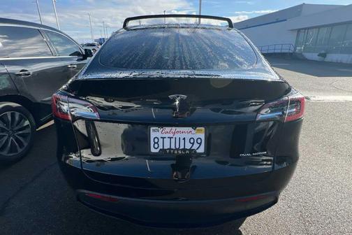 2021 Tesla Model Y Long Range Dual Motor All-Wheel Drive