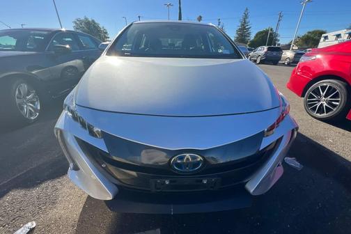Classic Silver Metallic 2021 Toyota Prius Prime LE