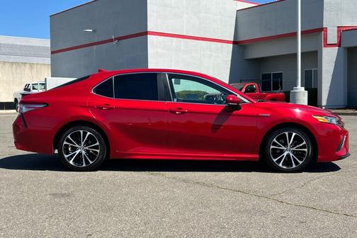 Supersonic Red 2019 Toyota Camry Hybrid SE
