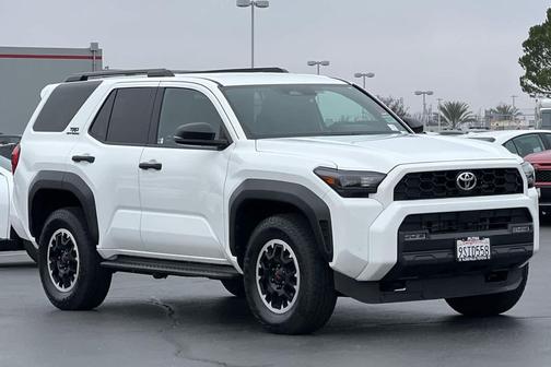 2025 Toyota 4Runner TRD Off Road