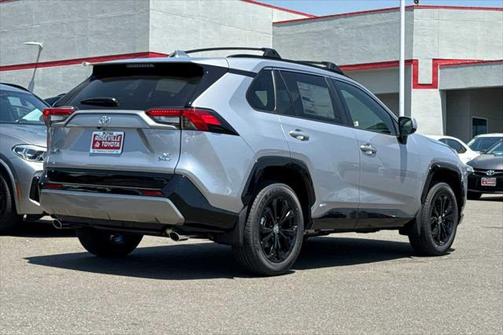 2025 Toyota RAV4 Hybrid SE