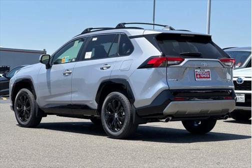 2025 Toyota RAV4 Hybrid SE