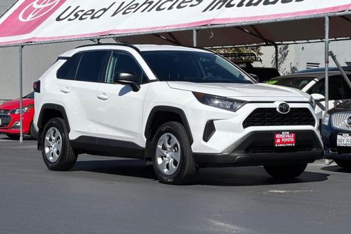 2020 Toyota RAV4 LE