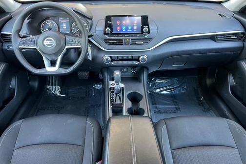 2022 Nissan Altima S FWD