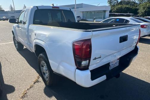 Ice Cap 2023 Toyota Tacoma SR