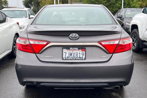 2015 Toyota Camry SE