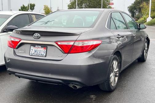 2015 Toyota Camry SE