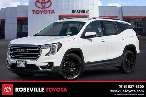 Summit White 2022 GMC Terrain SLT