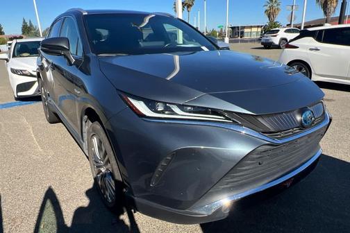 Coastal Gray Metallic 2021 Toyota Venza XLE