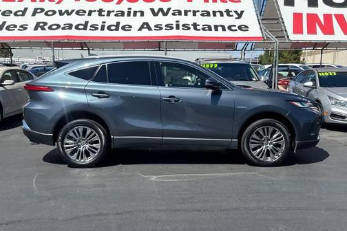 Coastal Gray Metallic 2021 Toyota Venza XLE